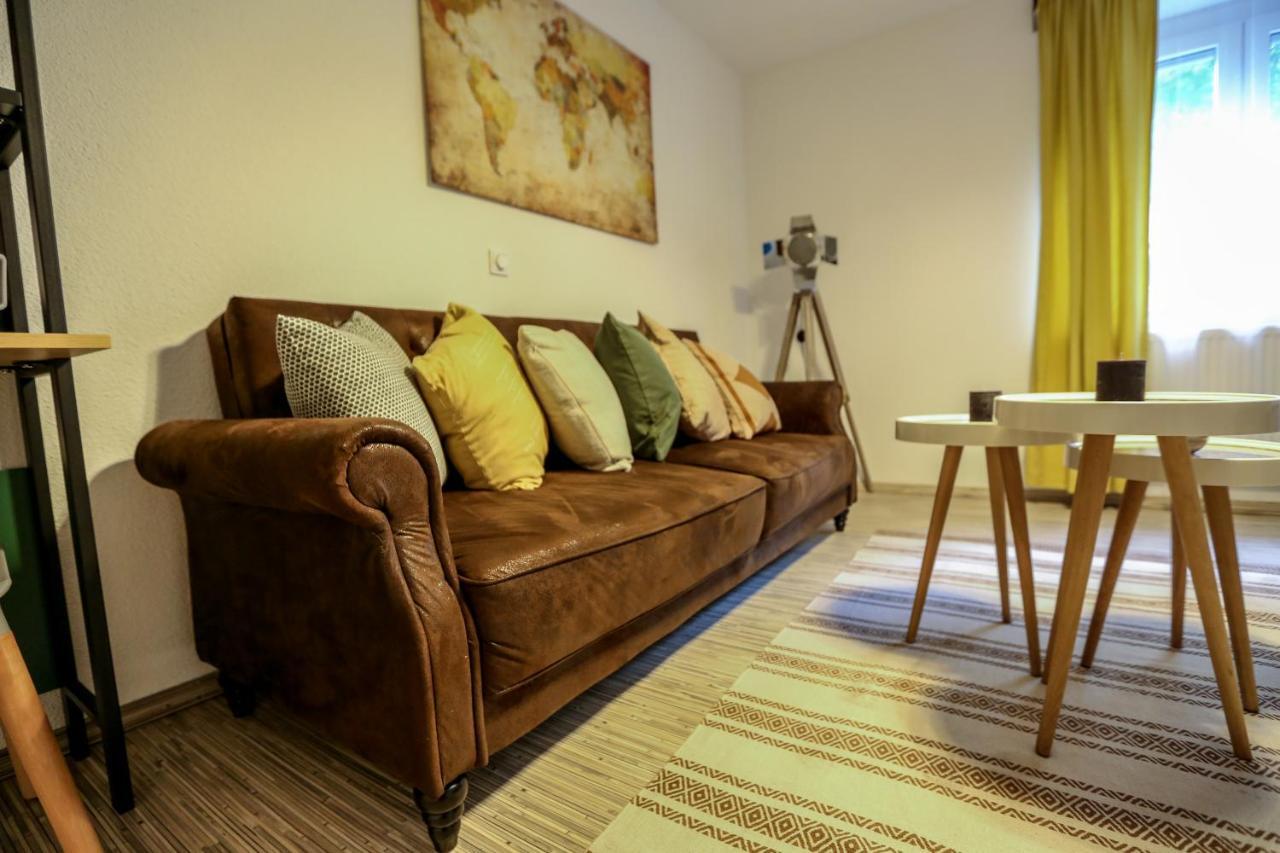 Appartement Turan FDH Exteriör bild
