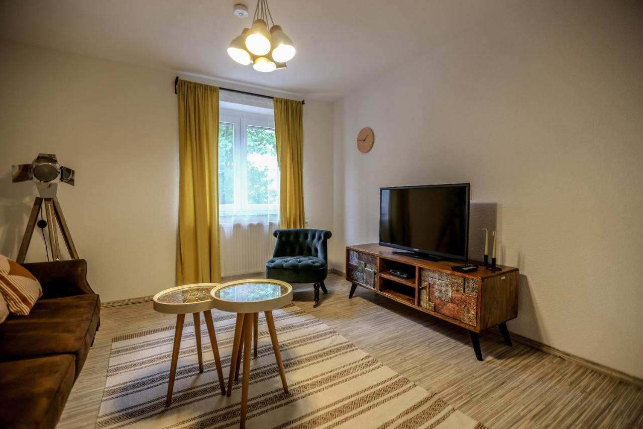 Appartement Turan FDH Exteriör bild