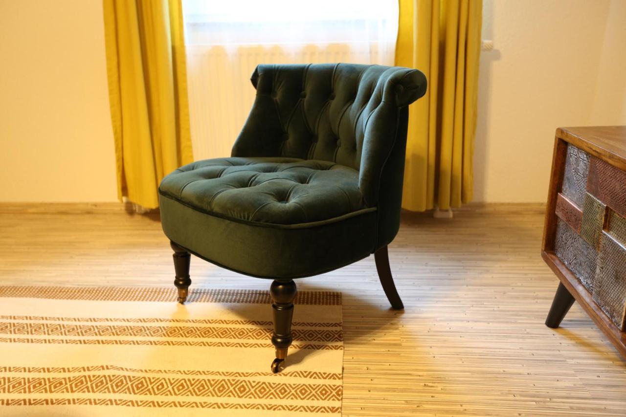 Appartement Turan FDH Exteriör bild