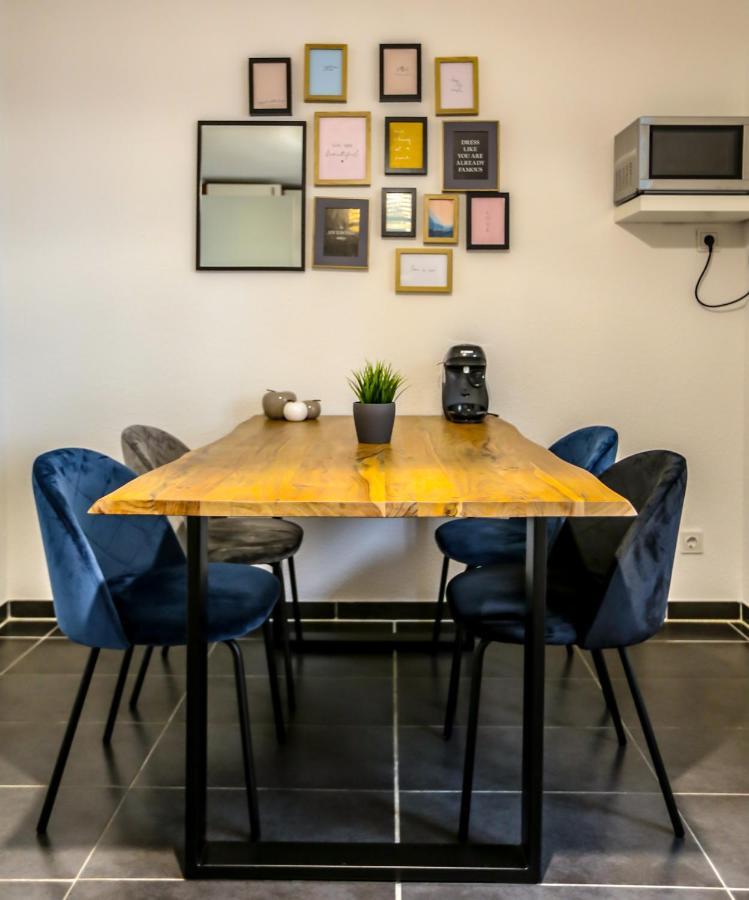Appartement Turan FDH Exteriör bild